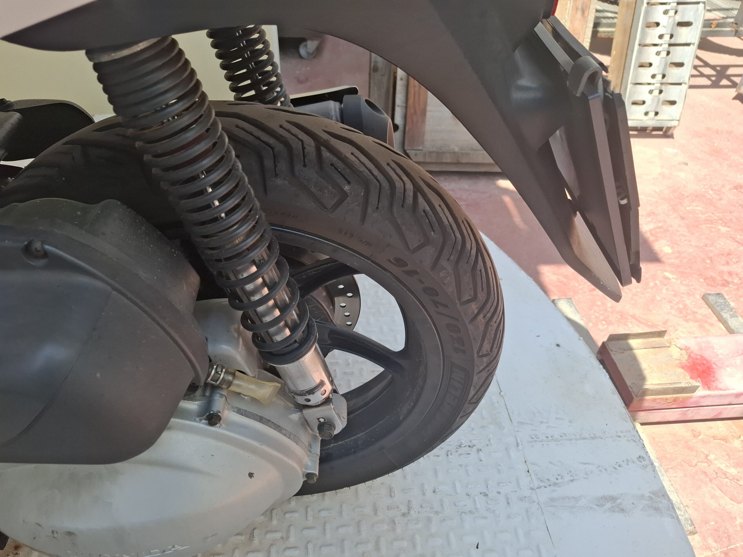HONDA SH300 - Imagen 7