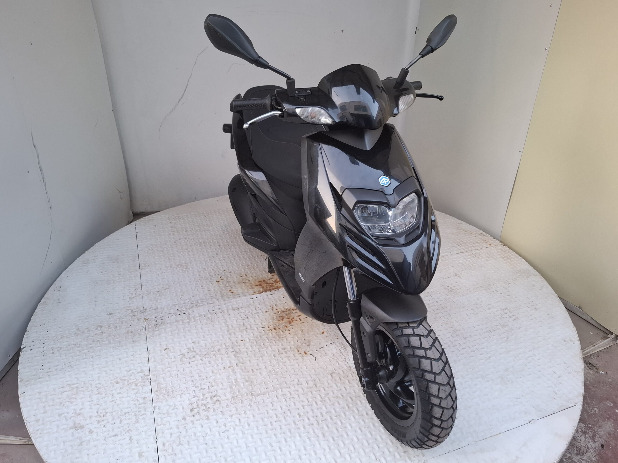 PIAGGIO THYPOON 125 - Imagen 3