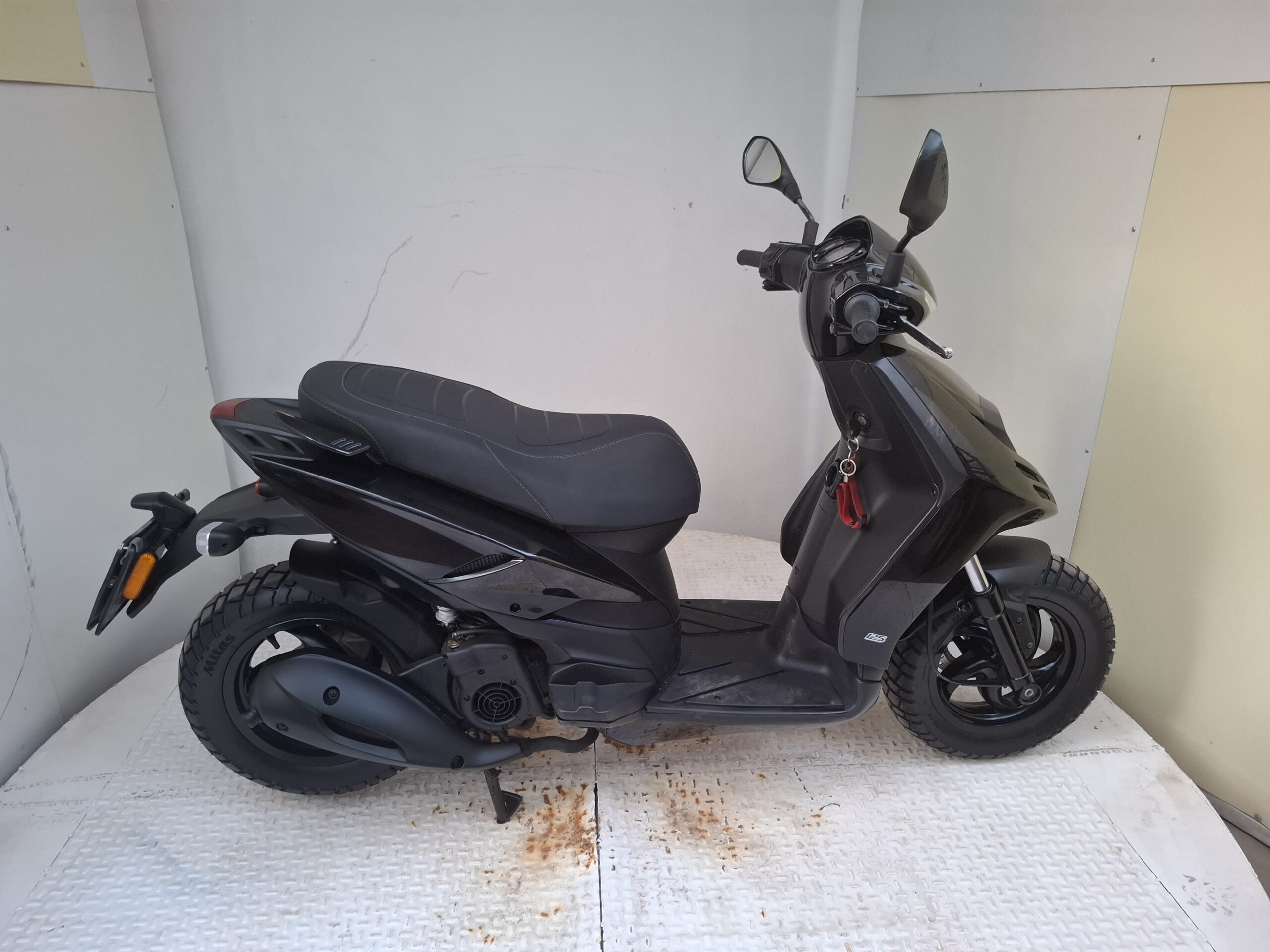 PIAGGIO THYPOON 125 - Imagen 7