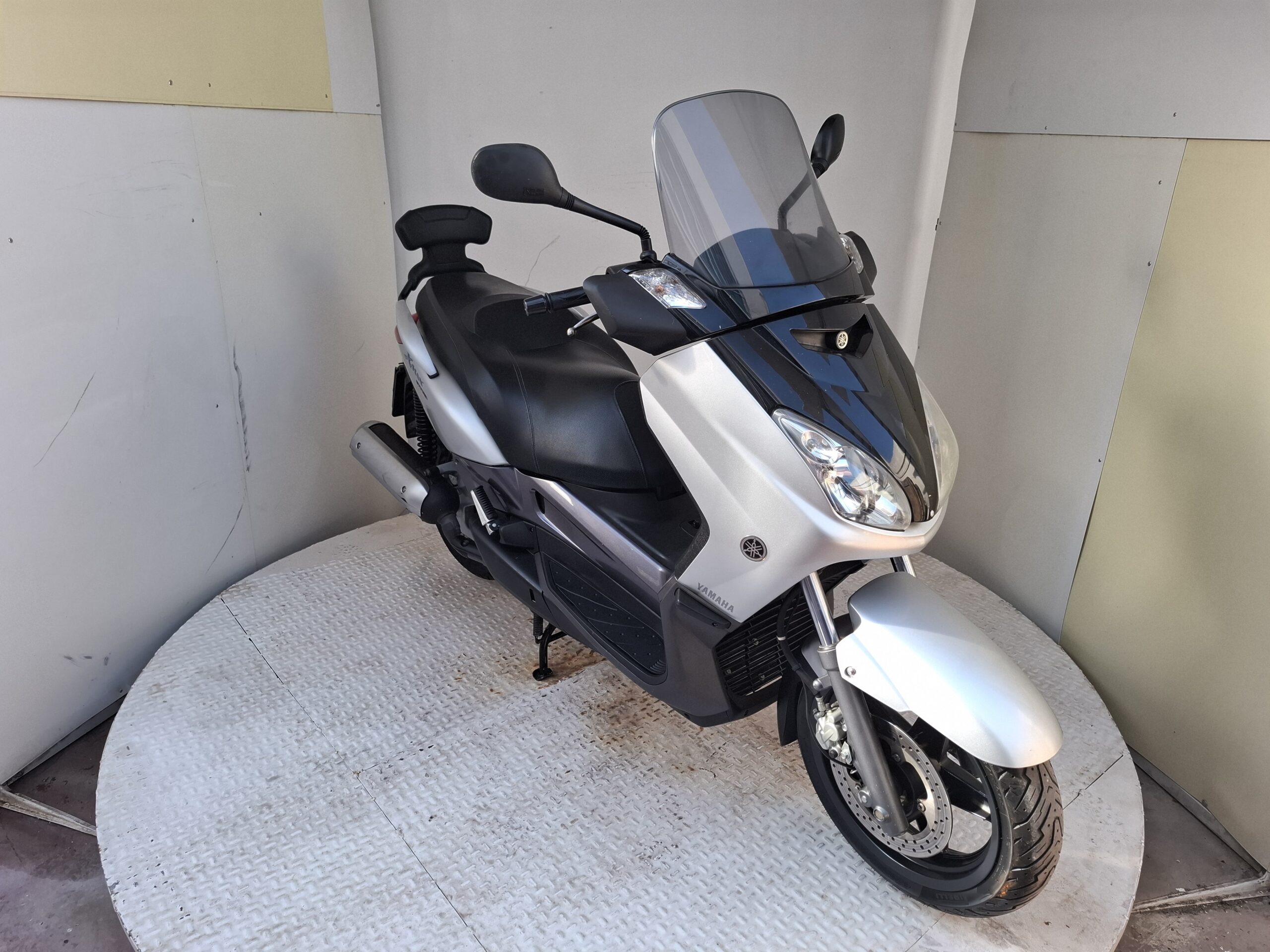 YAMAHA XMAX-125 - Imagen 4